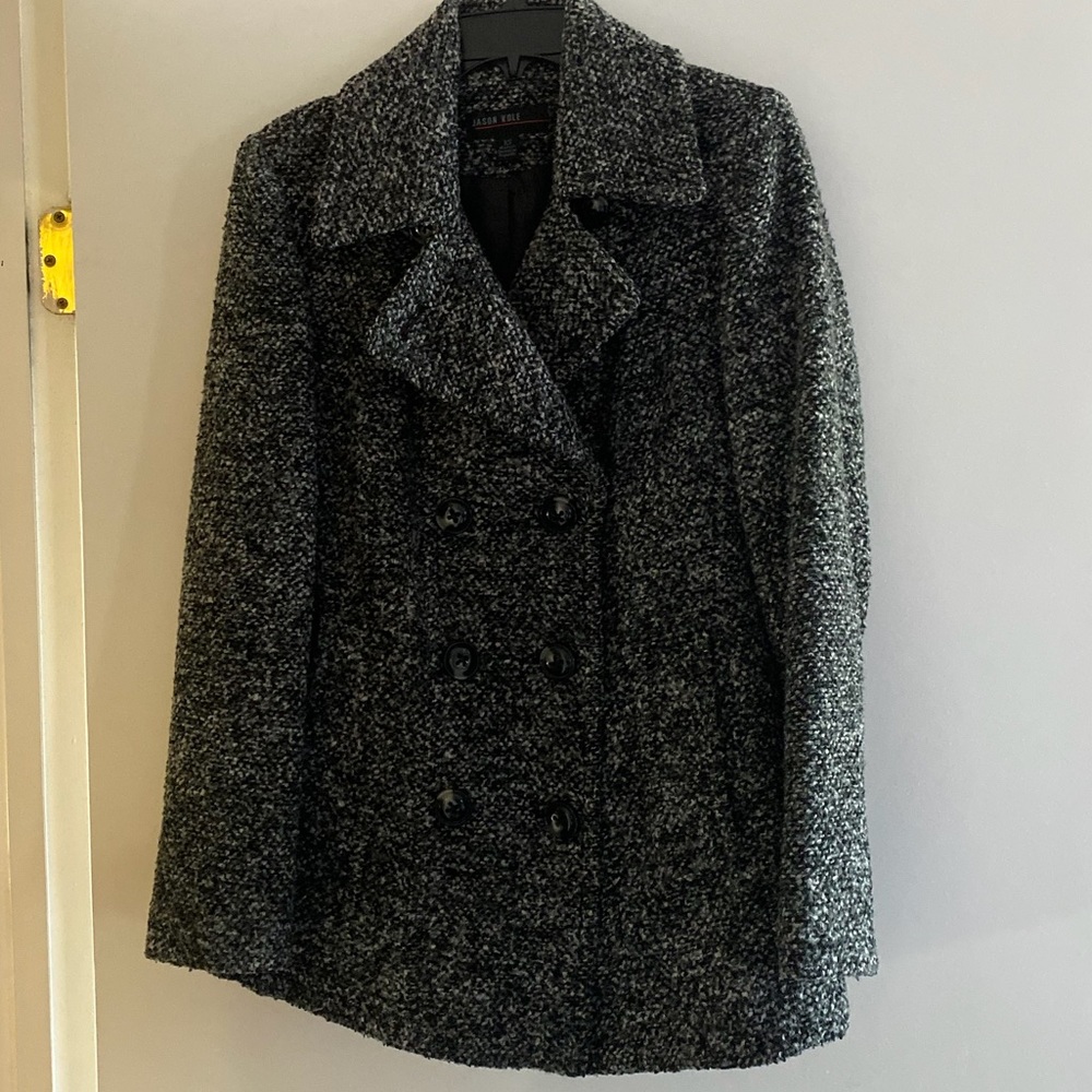 Jason Kole Beautiful coat. Used but in excellent condition.